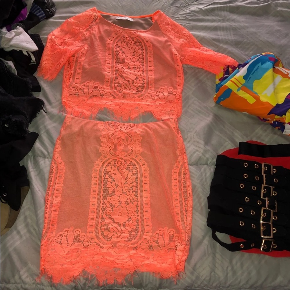 Lace skirt set